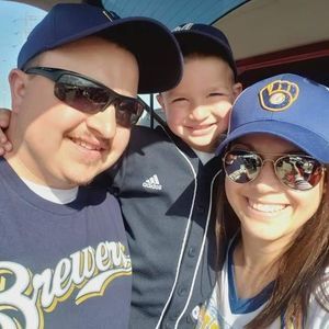 Meet your Posher, Everett